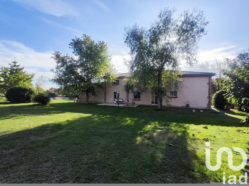 Maison - 372 m² - 12 pièces