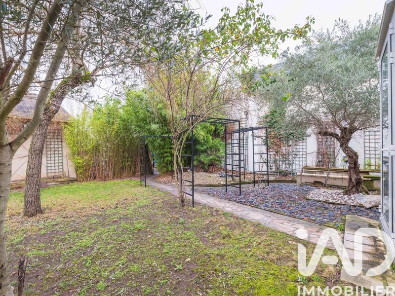 Maison de maîtres - 230 m² - 12 pièces