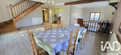 Maison - 200 m² - 6 pièces