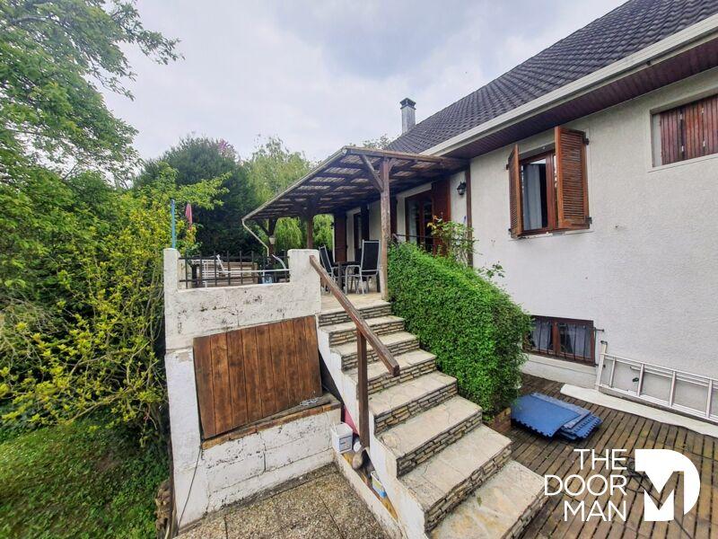 Pavillon - 136 m² - 5 pièces