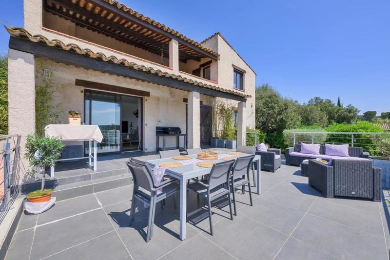 Maison - 166 m² - 5 pièces