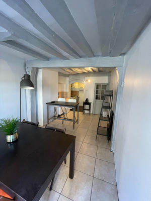 Maison - 90 m² - 5 pièces