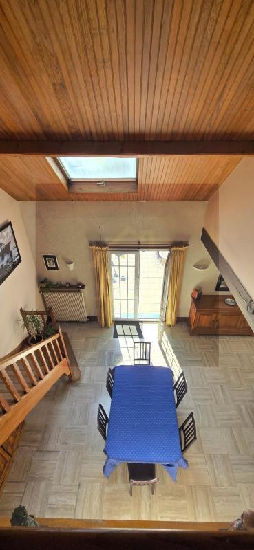 Propriété - 250 m² - 6 pièces