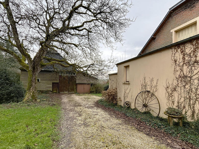 Maison - 178 m² - 10 pièces