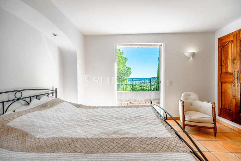 Villa - 170 m² - 6 pièces