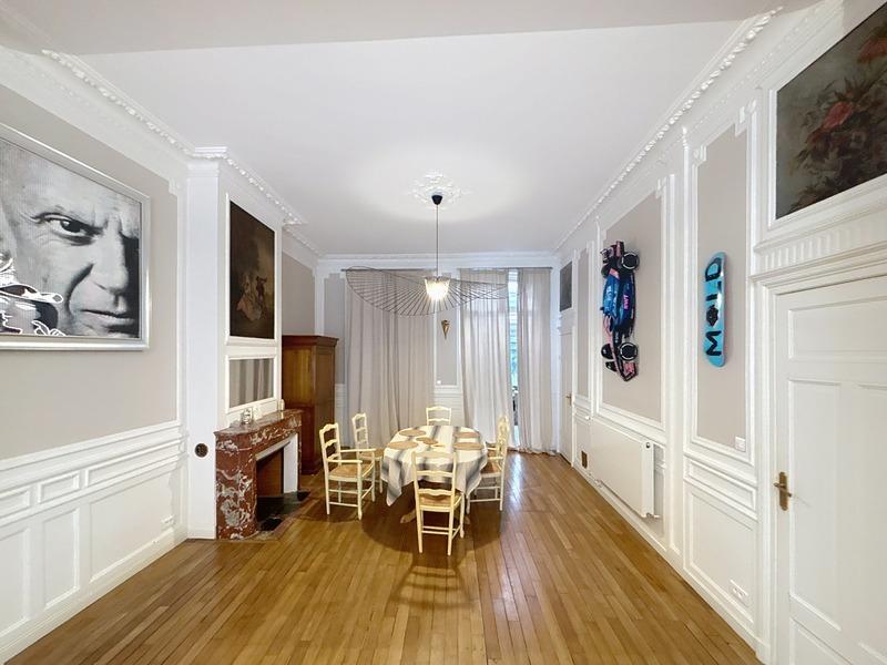 Maison bourgeoise - 488 m² - 16 pièces