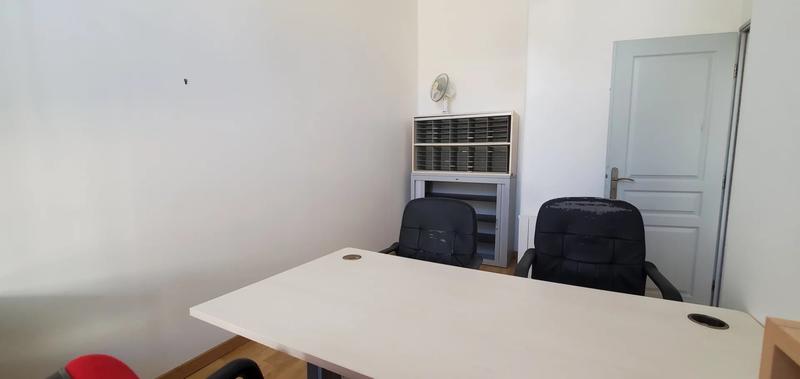 Bureau - 19 m² - 2 pièces