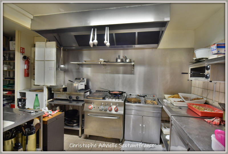 Local commercial - 104 m²