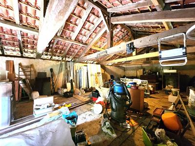 Maison - 150 m² - 2 pièces