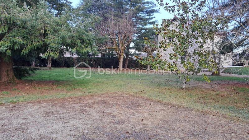 Maison - 160 m² - 8 pièces