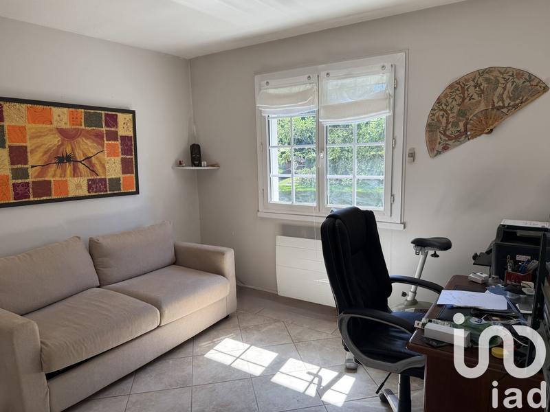 Maison - 220 m² - 5 pièces