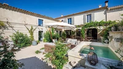 Maison de village - 252 m² - 7 pièces