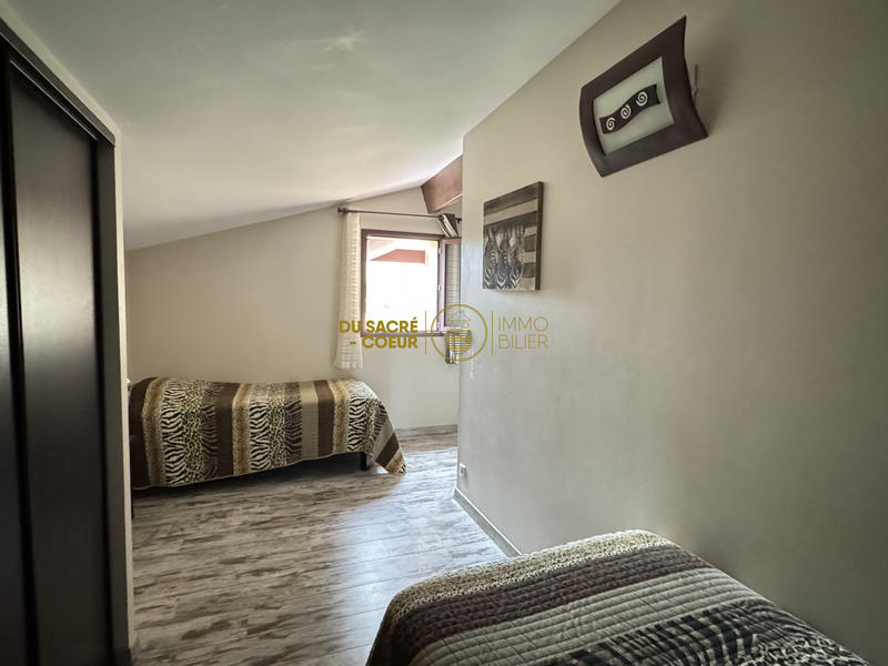 Appartement - 80 m² - 3 pièces