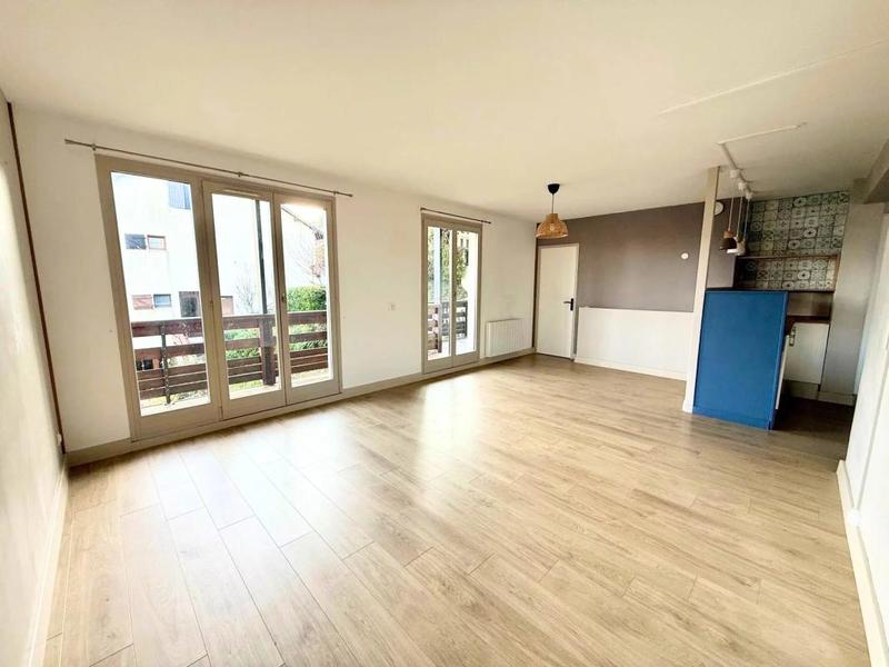 Appartement - 120 m² - 5 pièces