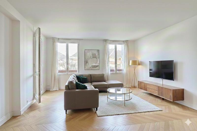 Appartement - 140 m² - 5 pièces