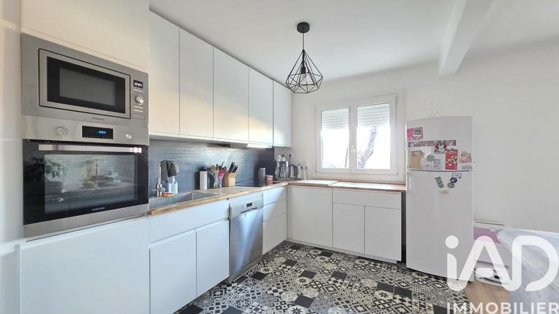 Maison - 92 m² - 5 pièces