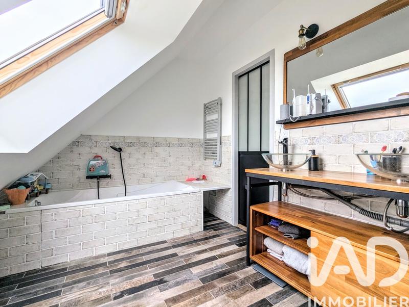 Maison - 109 m² - 7 pièces