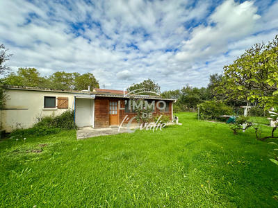 Maison - 221 m² - 10 pièces