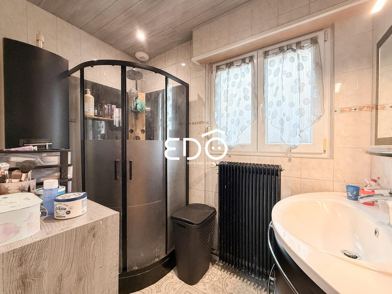 Appartement - 94 m² - 5 pièces