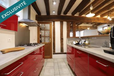 Maison - 200 m² - 8 pièces