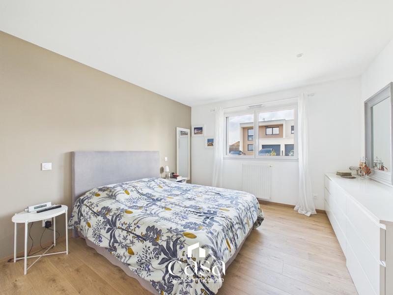 Maison contemporaine - 190 m² - 7 pièces