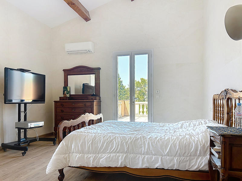 Maison - 300 m² - 7 pièces