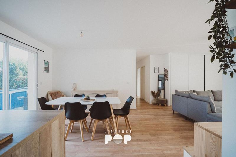 Maison - 90 m² - 4 pièces