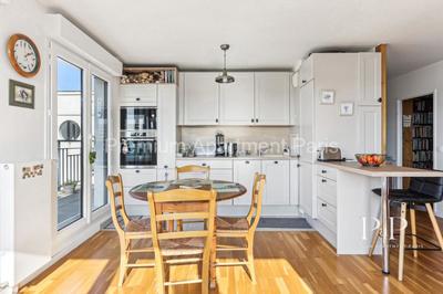 Appartement - 120 m² - 5 pièces