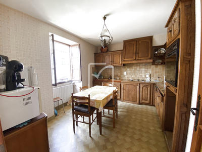 Maison - 111 m² - 6 pièces