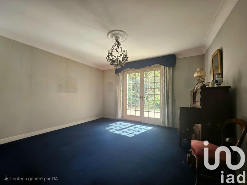 Maison - 258 m² - 8 pièces