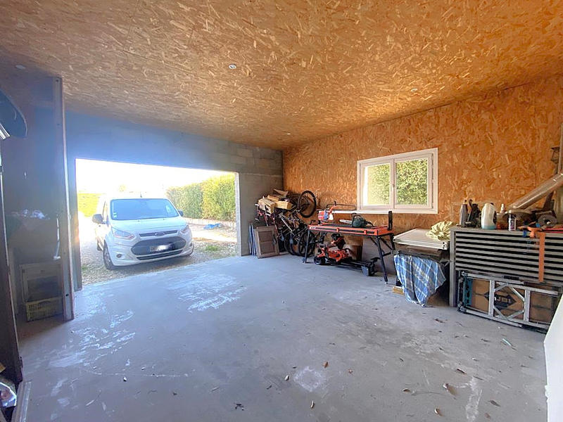 Maison - 161 m² - 8 pièces