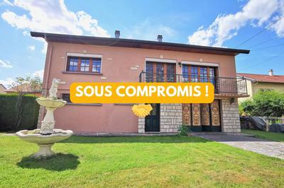 Maison - 97 m² - 5 pièces