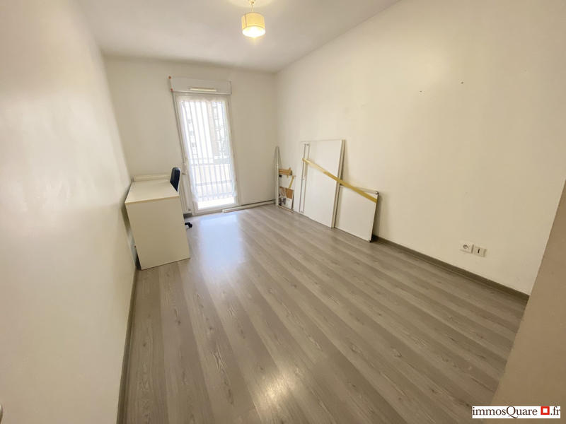 Appartement - 86 m² - 4 pièces