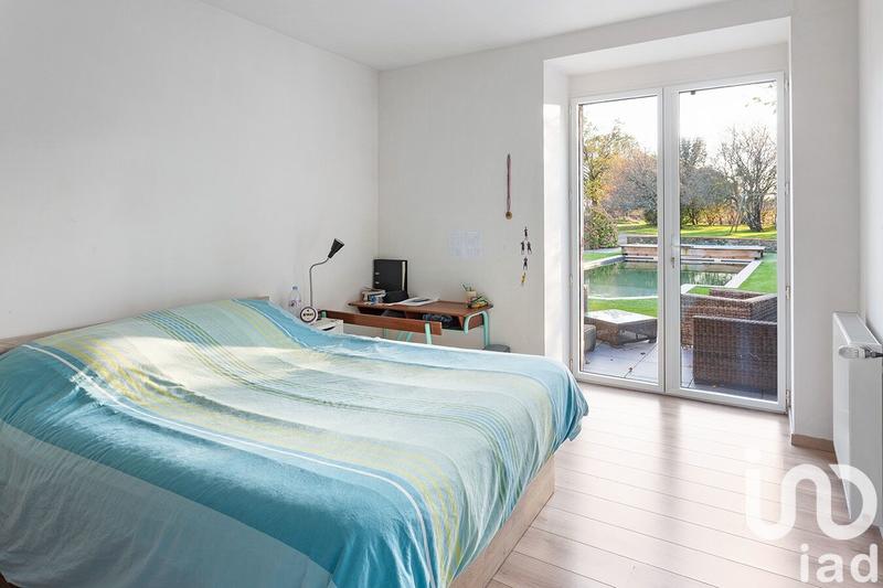 Maison - 324 m² - 10 pièces