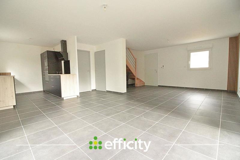 Maison - 90 m² - 5 pièces