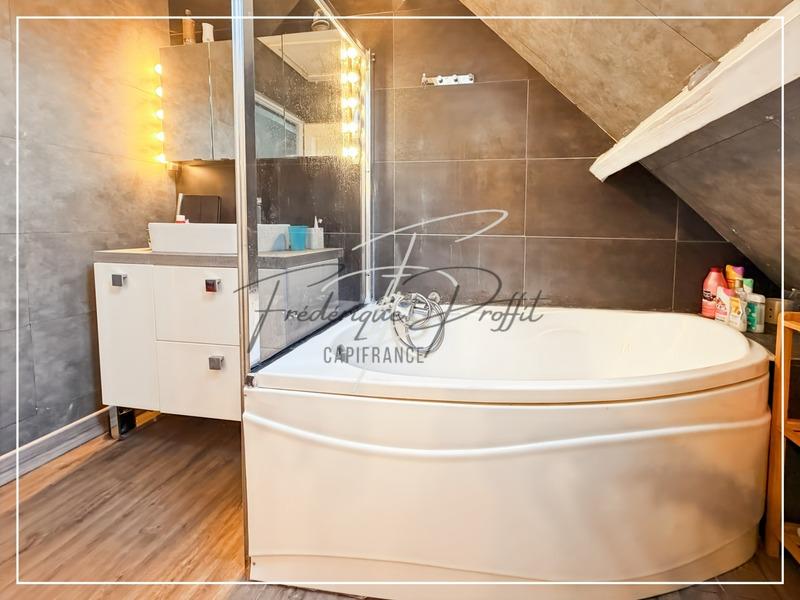 Maison - 126 m² - 5 pièces