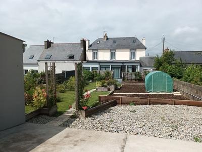 Maison - 150 m² - 8 pièces