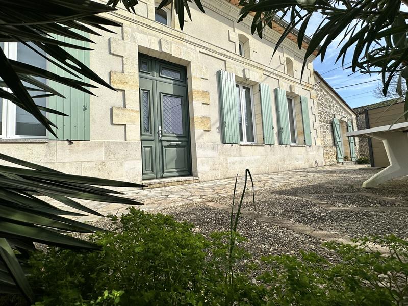 Maison ancienne - 190 m² - 5 pièces