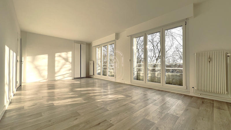 Appartement - 97 m² - 3 pièces