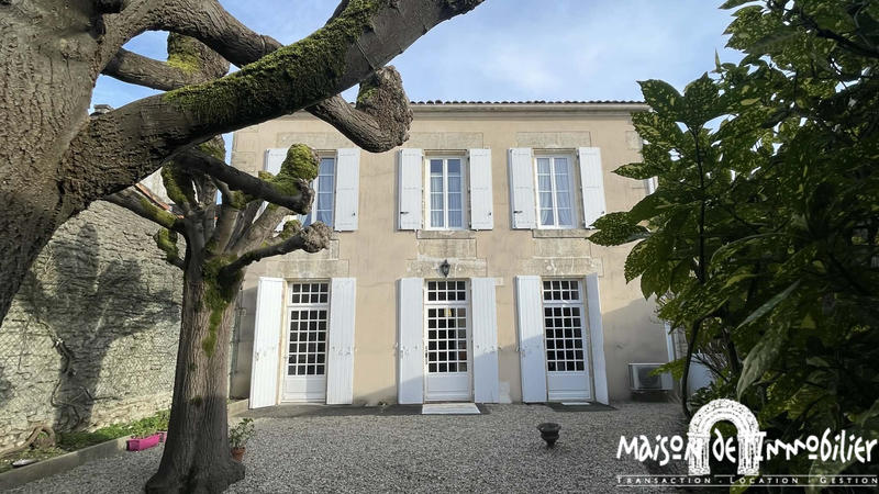 Maison - 157 m² - 6 pièces