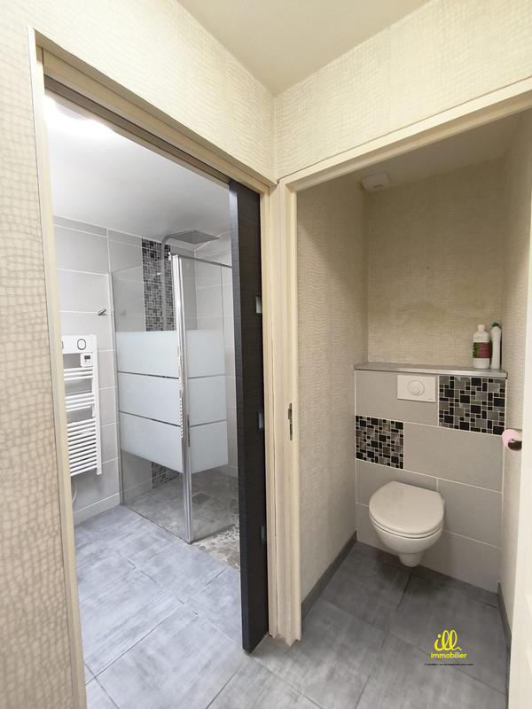 Maison - 94 m² - 5 pièces