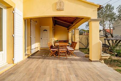 Maison - 200 m² - 6 pièces