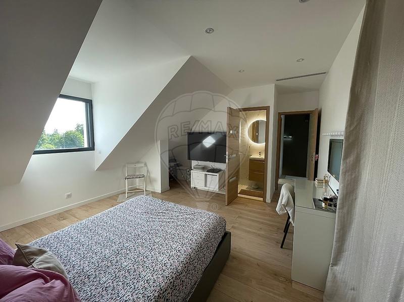 Maison - 167 m² - 5 pièces