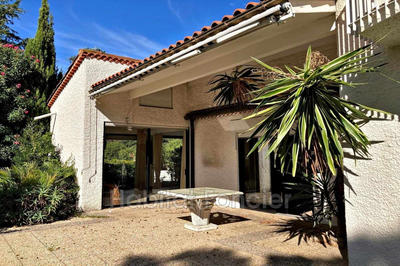 Mas - 170 m² - 6 pièces