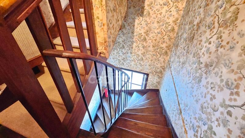 Immeuble - 240 m² - 12 pièces