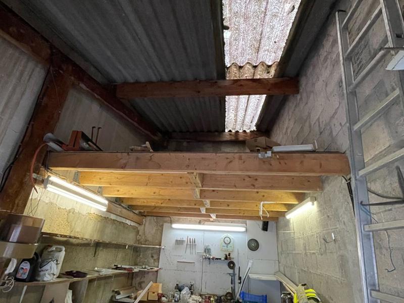 Maison - 99 m² - 5 pièces