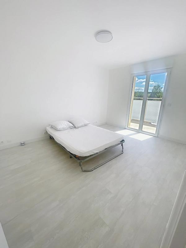 Maison - 216 m² - 8 pièces