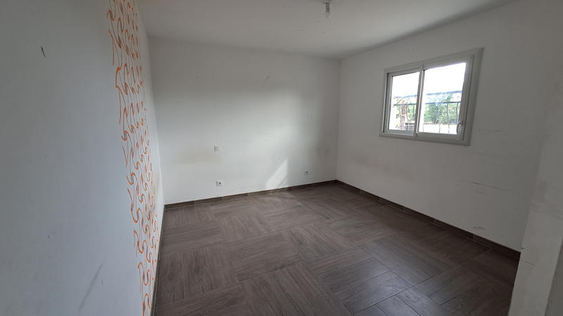 Maison - 137 m² - 5 pièces