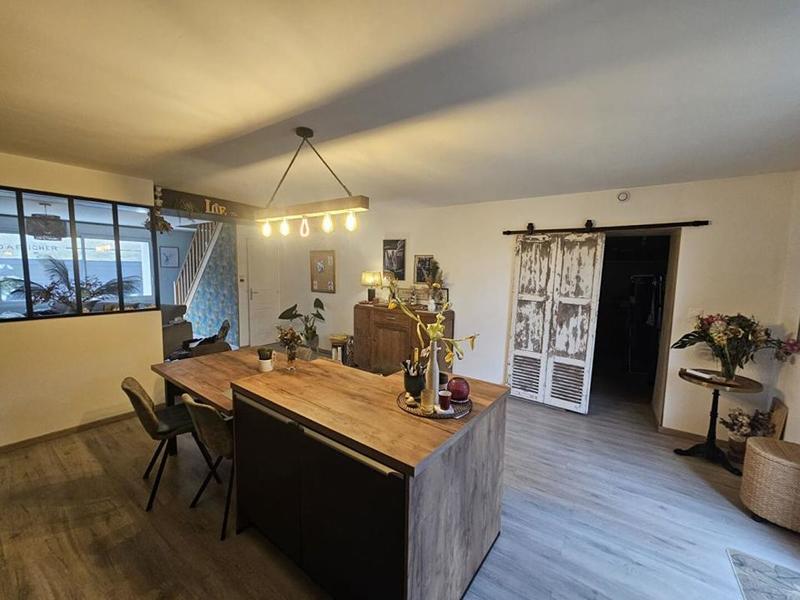 Maison - 133 m² - 6 pièces