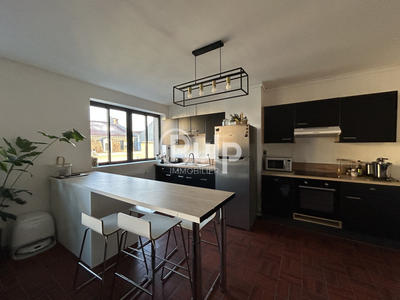 Appartement - 86 m² - 4 pièces